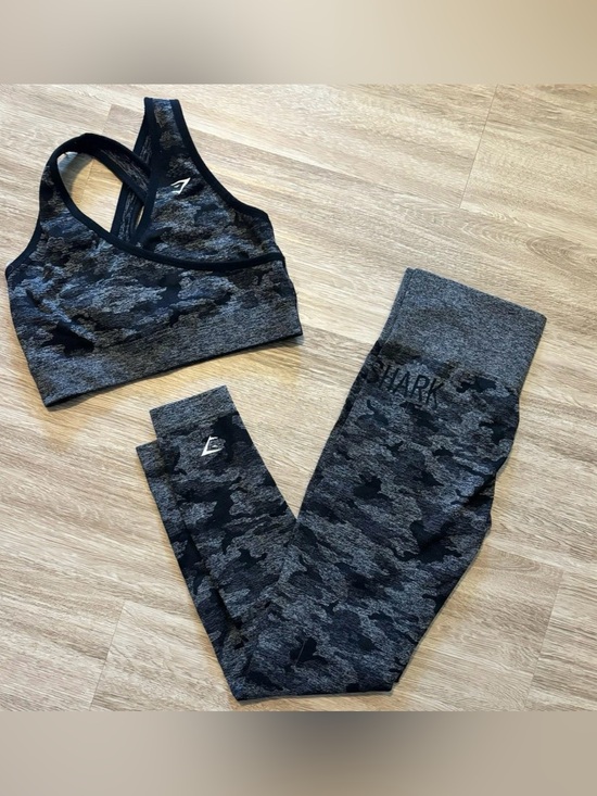 Gymshark Other - Gymshark Women's Dark Gray Camo Seamless Sports Bra & Leggings Set